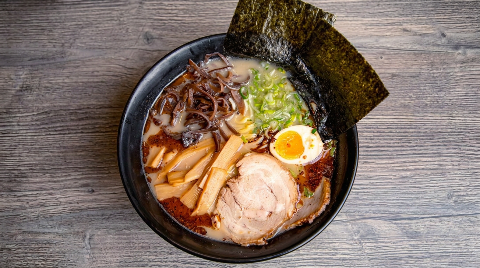 The full Japanese kitchen